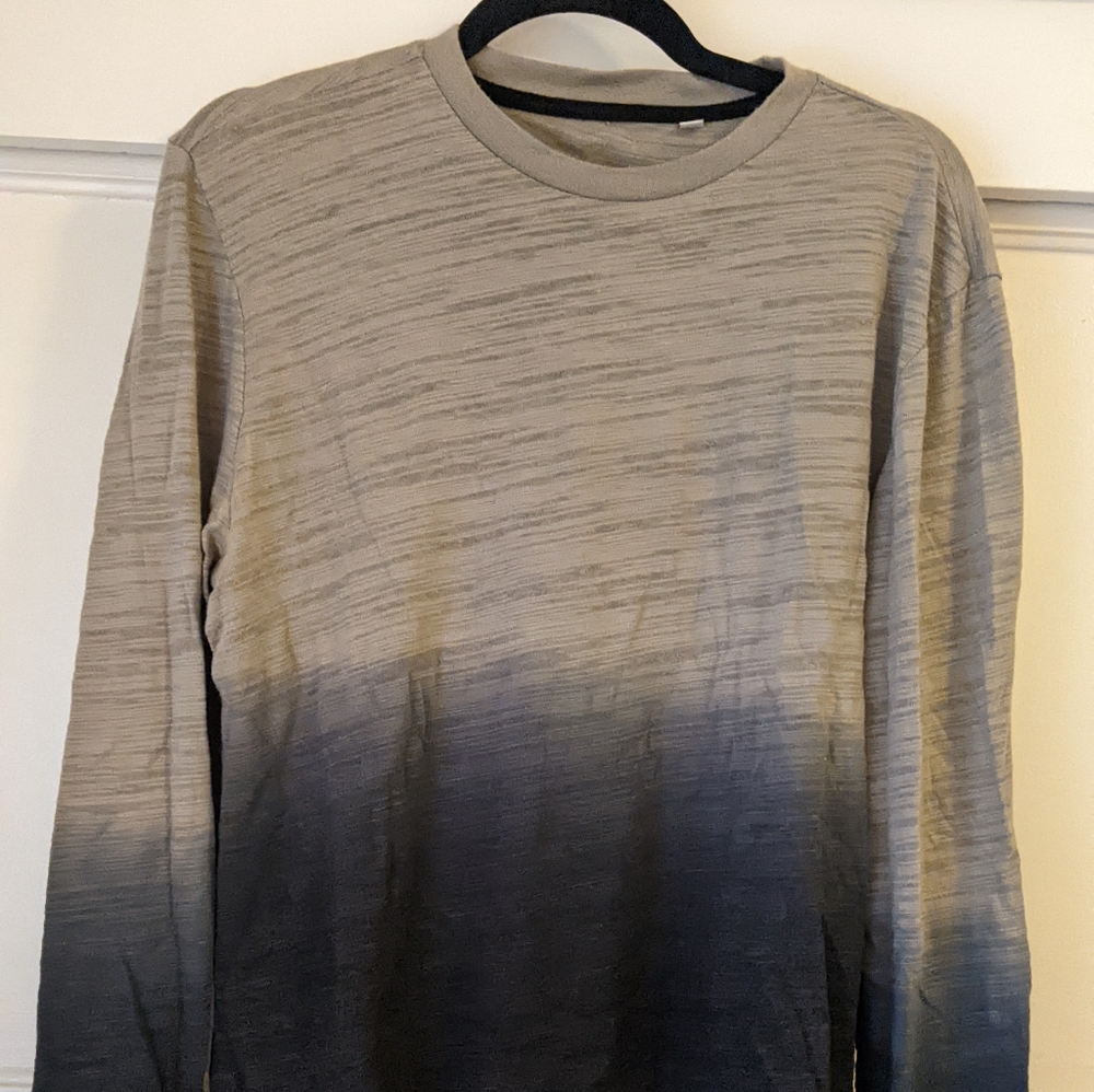 Long sleeve ombré gradient shirt
